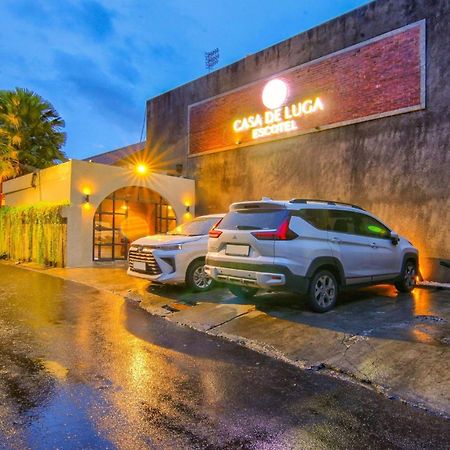 Escotel Casa De Luga Jakarta Luaran gambar