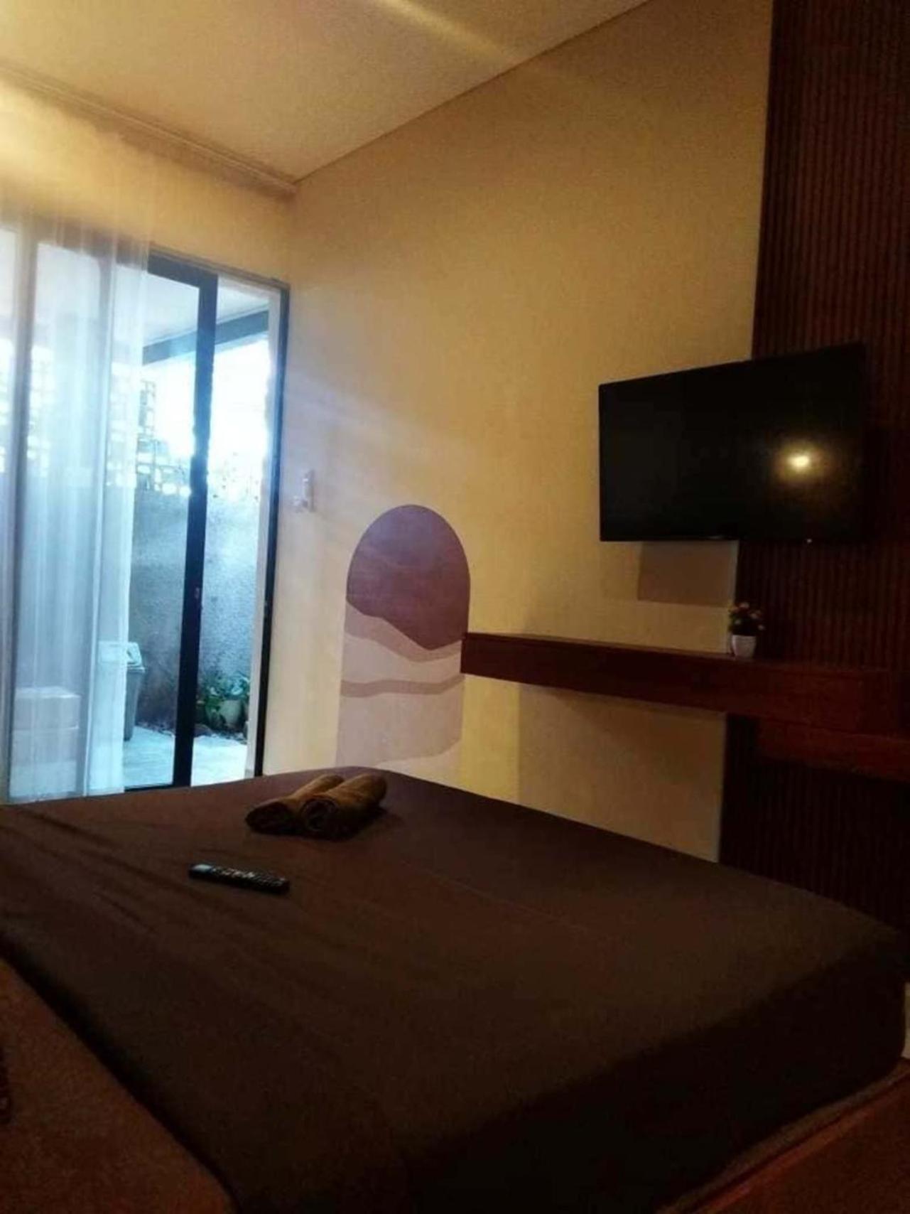 Escotel Casa De Luga Jakarta Luaran gambar